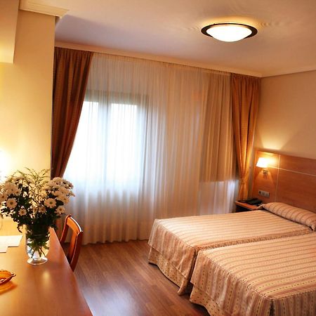 Hotel Las Anclas El Astillero Eksteriør bilde